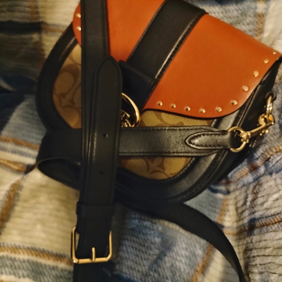 Coach Orange and Black Crossbody Bag - Picture 3 of 4